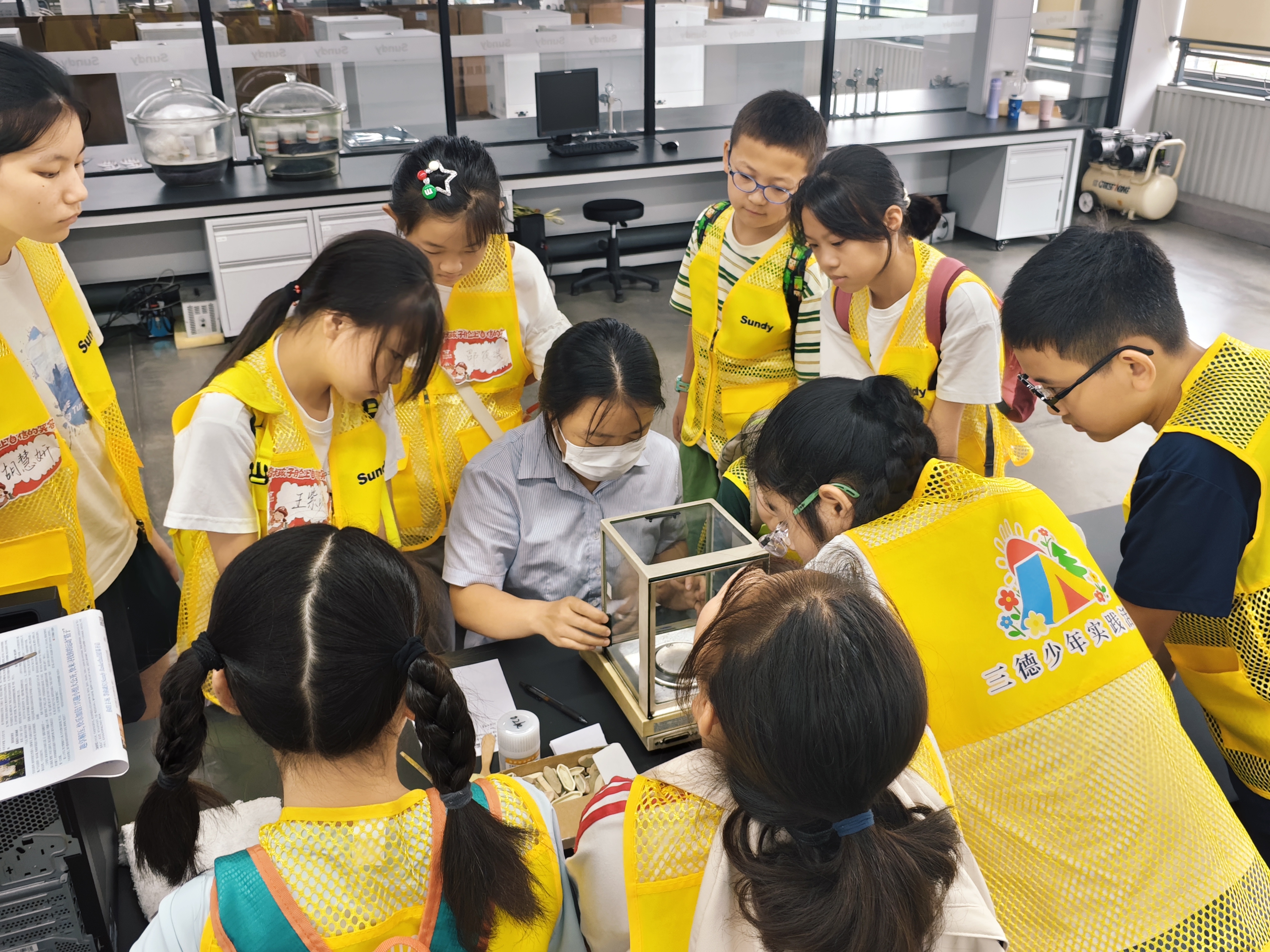 888电子集团官网 - 当先的电子科技解决规划提供商